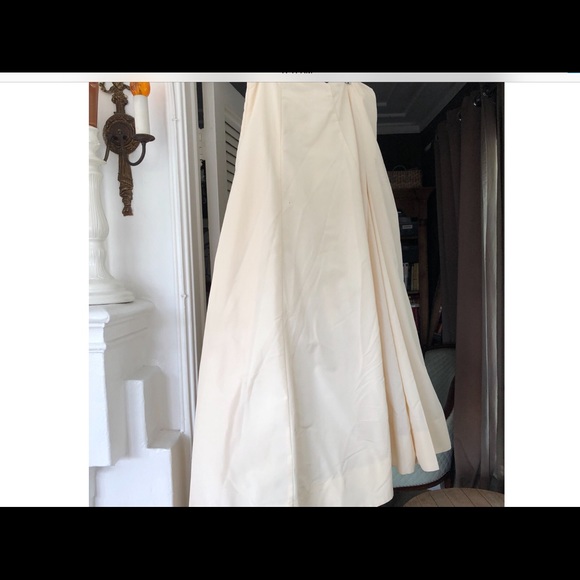 Issac Mizrahi formal full silk skirt - Picture 6 of 6